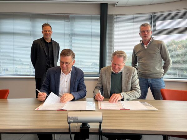 Ondertekening contract met Heembouw